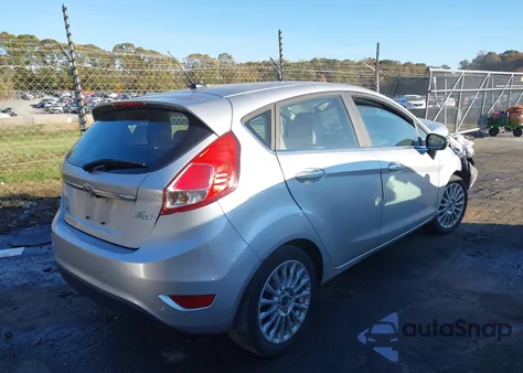2015 Ford Fiesta Titanium из США, поврежденный, VIN 3FADP4FJ1FM208775